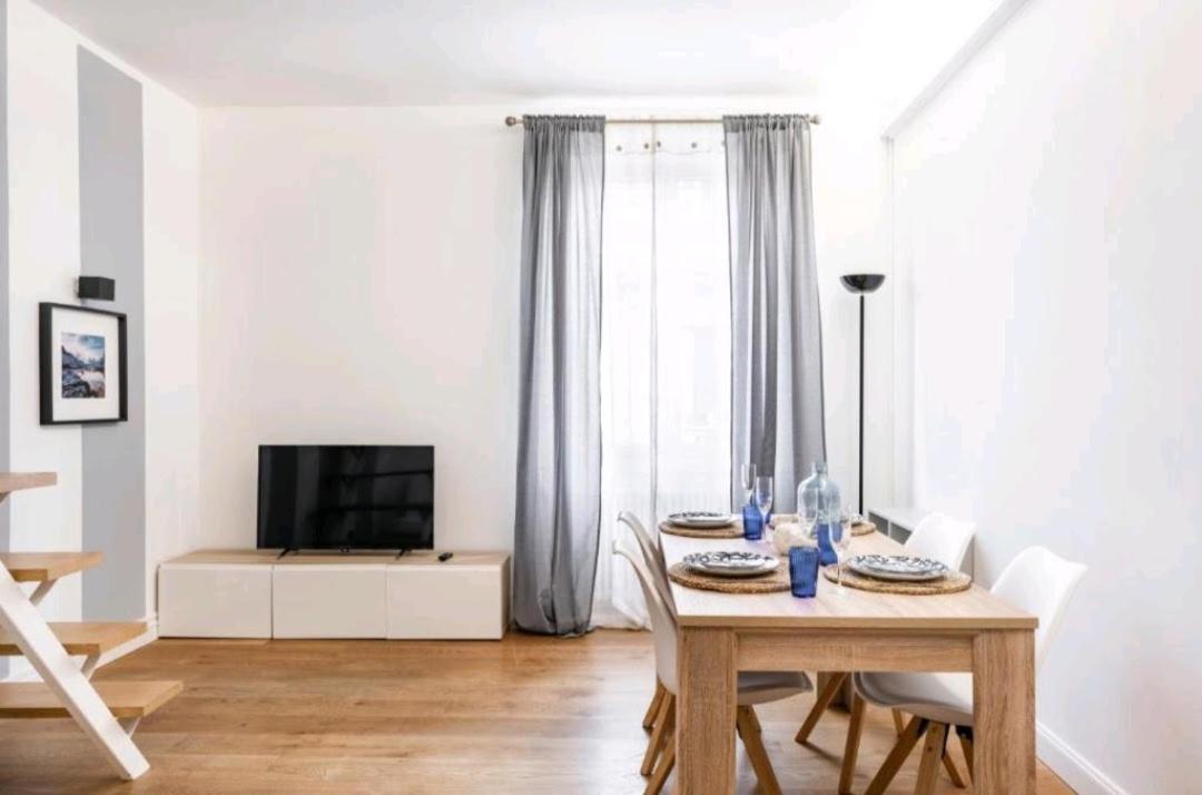Whale Song Apartment - With Private Parking ลาสเปเซีย ภายนอก รูปภาพ