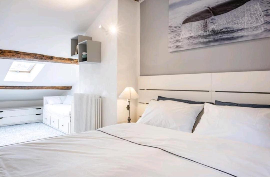 Whale Song Apartment - With Private Parking ลาสเปเซีย ภายนอก รูปภาพ